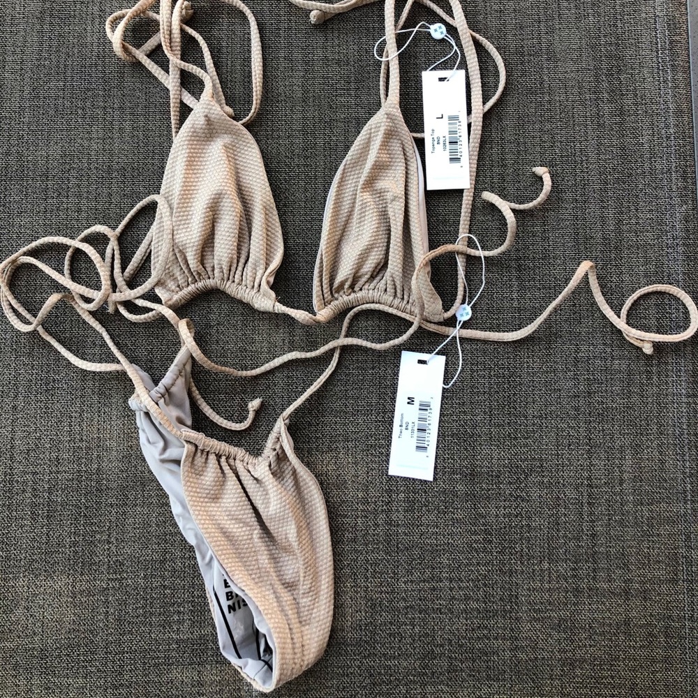 Theo/Topanga Frankie’s Bikinis Set